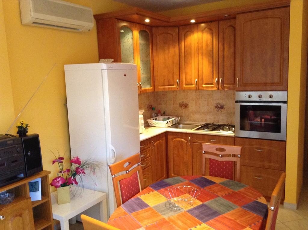 Babati Apartmanhaz Apartment ซาลาคาโรส ภายนอก รูปภาพ
